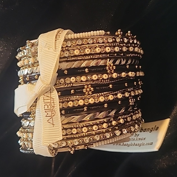 Bangle Bangle by Amrita Singh bangle Bracelet set of 19 In Black Ivory Gold Sz 6 - Picture 1 of 9